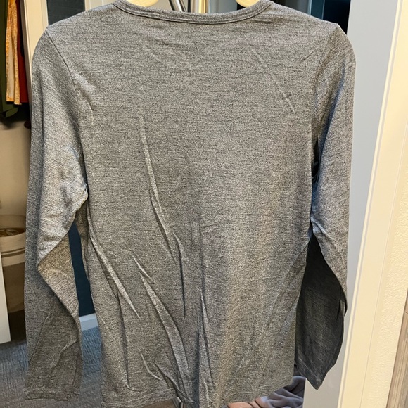 Wool& Gray Long Sleeve Merino Wool Top - Picture 3 of 3